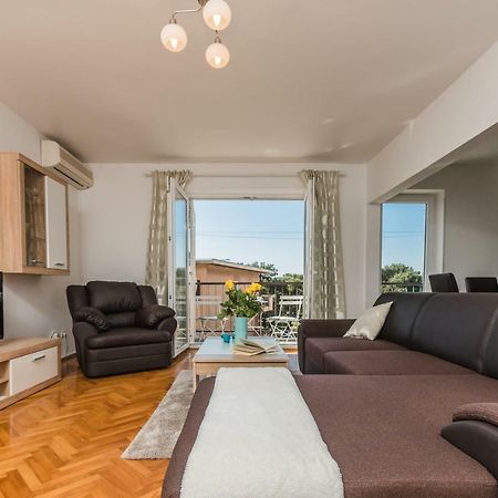 Apartment Marty Crikvenica Bagian luar foto