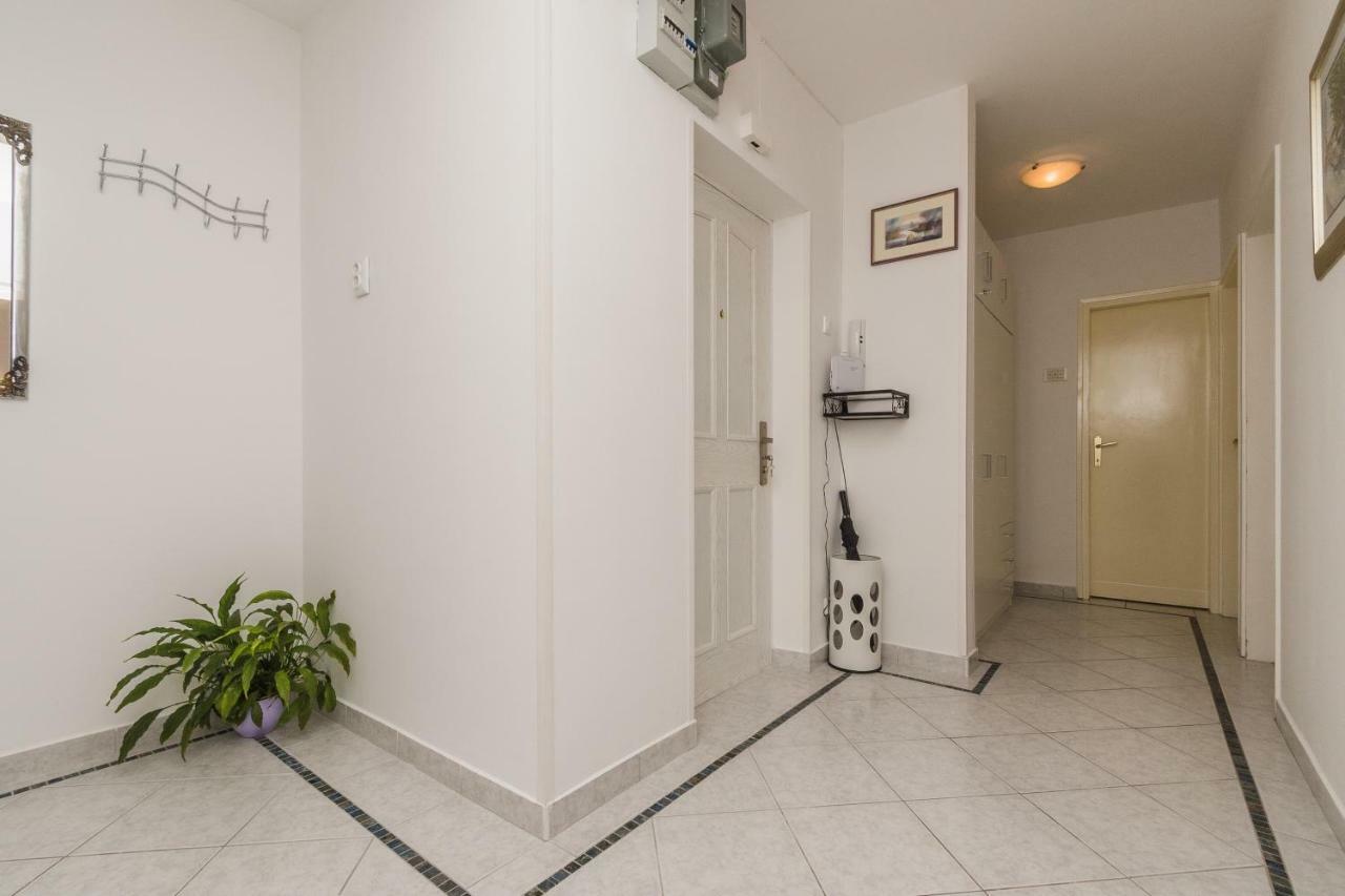 Apartment Marty Crikvenica Bagian luar foto