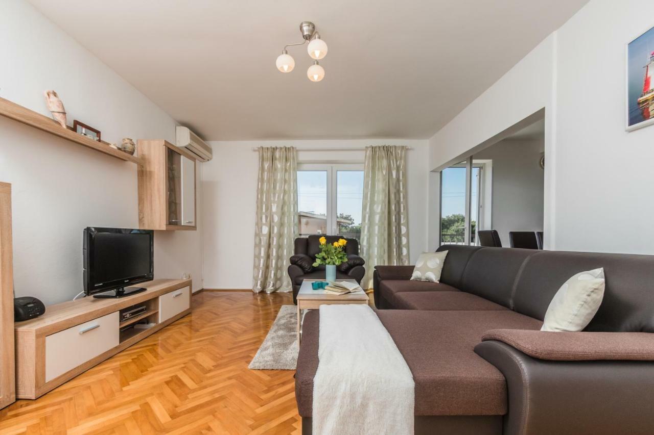 Apartment Marty Crikvenica Bagian luar foto